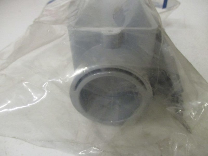 CARLON E985G CONDUIT BODY TYPE LR 1-1/4" * NEW IN FACTORY BAG *