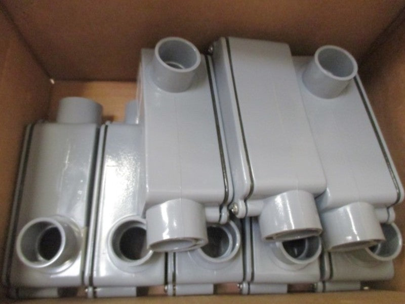 LOT OF 8 CARLON E985E-CAR CONDUIT BODY TYPE LR *NEW IN BOX*
