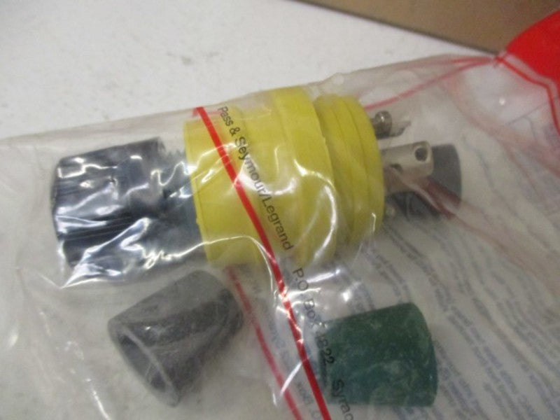 LOT OF 10 PASS & SEYMOUR 24W-47 LOCKING PLUG *NEW IN BOX*