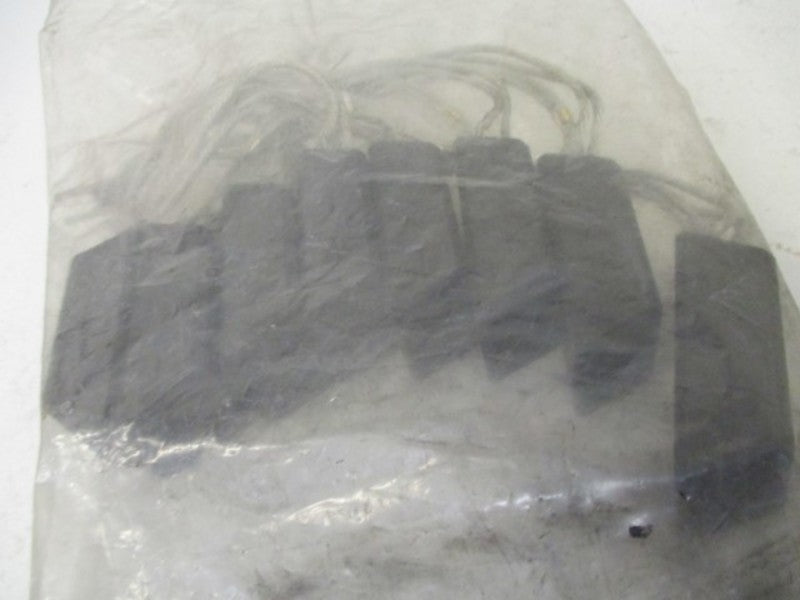LOT OF 8 HELWIG 10-871592 CARBON BRUSHES *NEW IN FACTORY BAG*