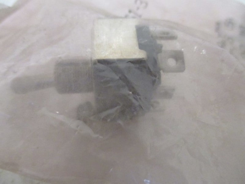 MICROSWITCH 512TS1-3 TOGGLE SWITCH * NEW IN FACTORY BAG *