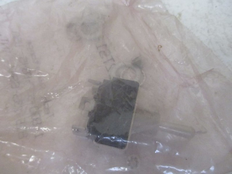 MICROSWITCH 512TS1-1 TOGGLE SWITCH * NEW IN FACTORY BAG *