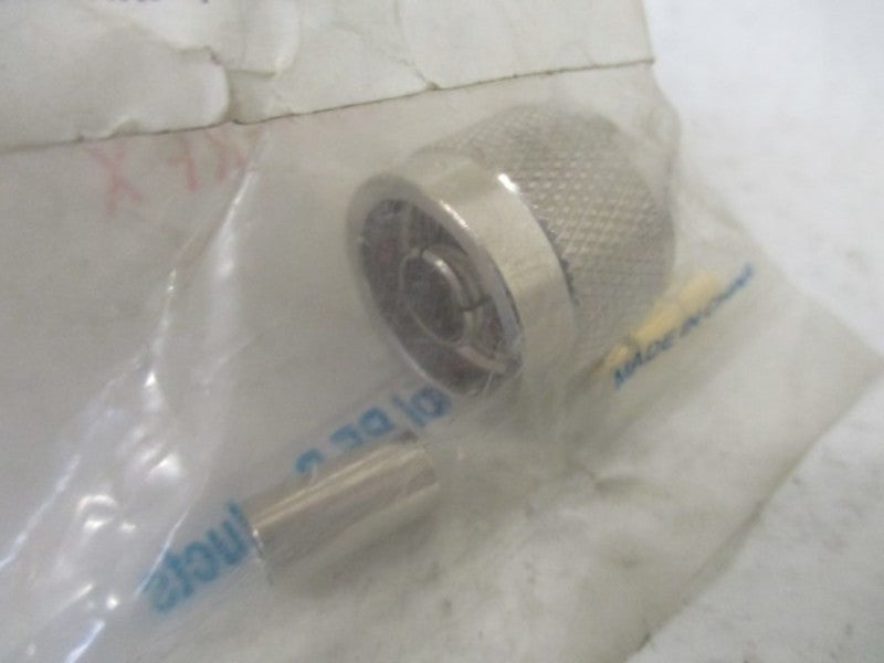 AMPHENOL 82-5375-RFX CRIMP PLUG * NEW IN FACTORY BAG *