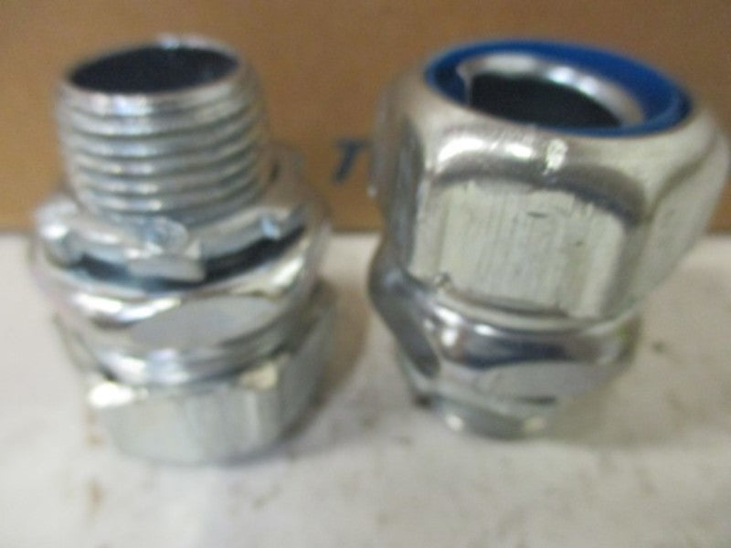LOT OF 24 THOMAS & BETTS 5232 CONDUIT CONNECTOR 1/2" LIQUIDTIGHT *NEW IN BOX*