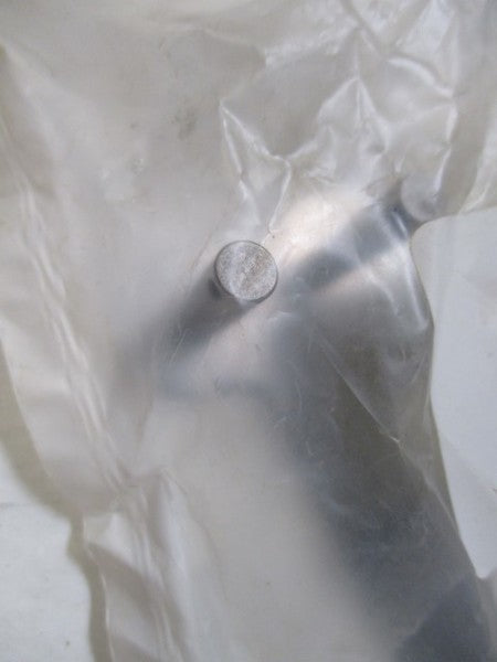 CMV10103 HANDLE * NEW IN FACTORY BAG *