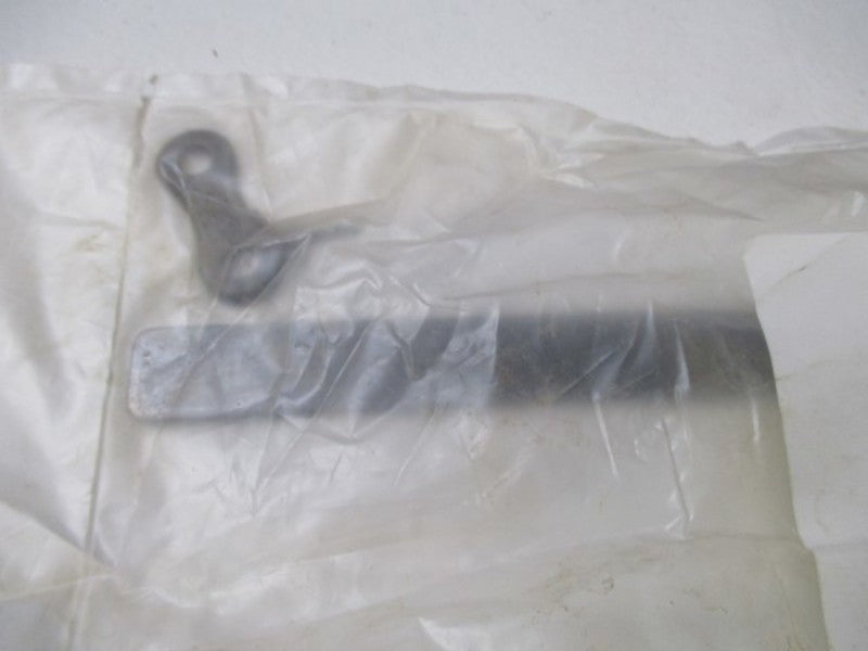 CMV10103 HANDLE * NEW IN FACTORY BAG *