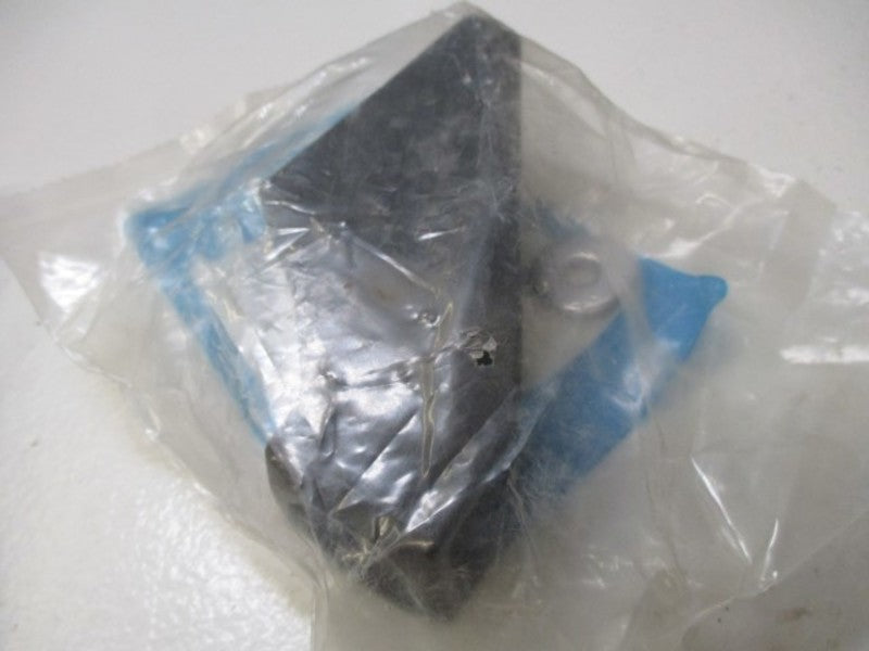 SYSTEM PLAST VG-203L BRACKET GUIDE * NEW IN FACTORY BAG *