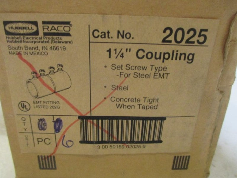 LOT OF 6 RACO 2025 SCREW TYPE COUPLING 1-1/4" *NEW IN BOX*