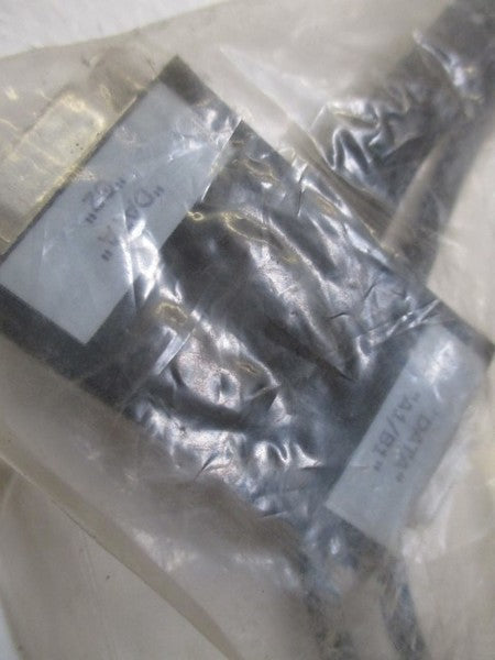 37382 DATA CABLE * NEW IN FACTORY BAG *