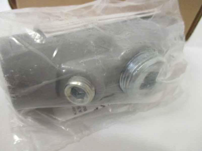 LOT OF 4 KILLARK ENY-3M SEALING FITTING 1" *NEW IN BOX*