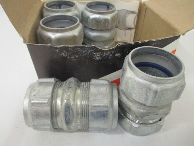 LOT OF 5 THOMAS & BETTS 5420 EMT COUPLINGS 1-1/4" *NEW IN BOX*