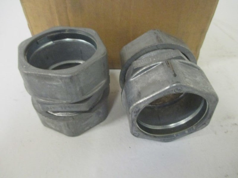 LOT OF 10 REGAL 615 EMT COUPLING COMPRESSION TYPE *NEW IN BOX*