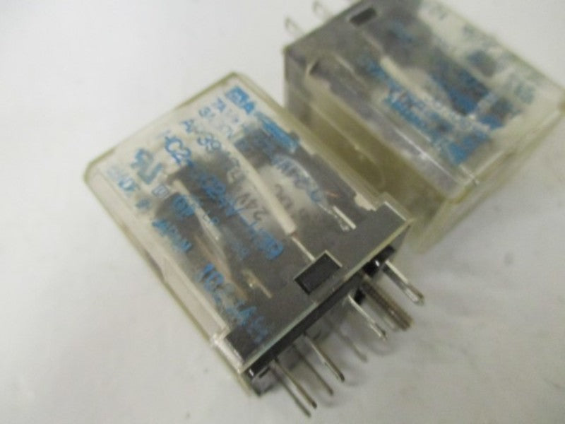 LOT OF 2 WARNER ELECTRIC 7410-448-008 CIRCUIT BREAKER *NEW IN BOX*