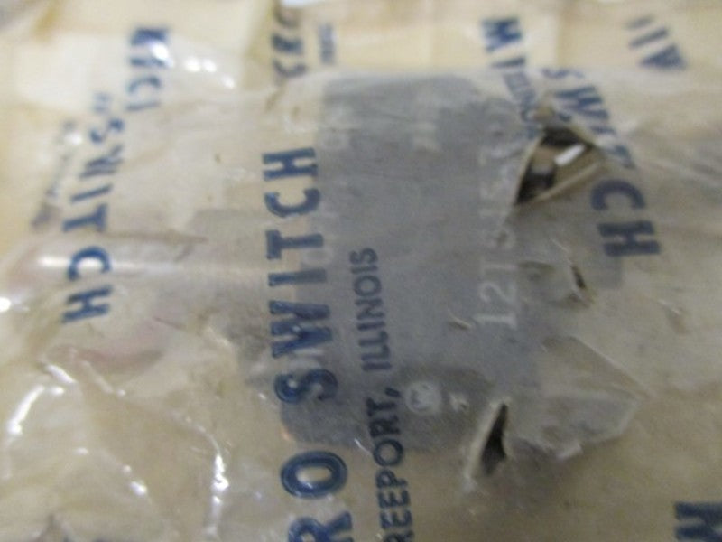 MICROSWITCH 12TS15-7 TOGGLE SWITCH * NEW IN FACTORY BAG *