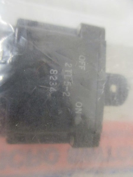 MICROSWITCH 2TL5-2 TL SERIES TOGGLE SWITCH 2 POLE * NEW IN FACTORY BAG *