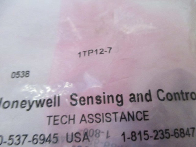 HONEYWELL 1TP12-7 SWITCH ROCKER SPDT * NEW IN FACTORY BAG *