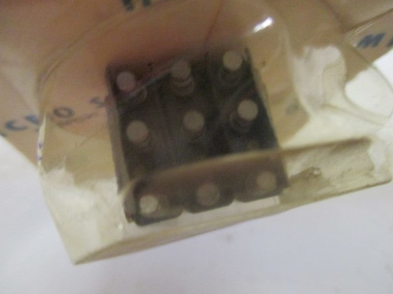 MICROSWITCH 2D4 PUSHBUTTON SWITCH UNSEALED * NEW IN ORIGINAL PACKAGE *