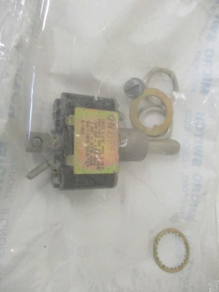 MICROSWITCH 511TS1-21 TWO POSITION AIRCRAFT MICROSWITCH * NEW IN FACTORY BAG *