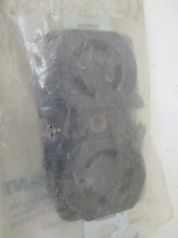 BRYANT 7580DR LOCKING DUPLEX RECEPTACLE * NEW IN FACTORY BAG *