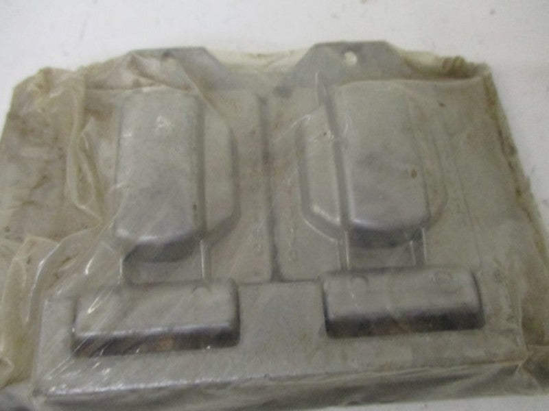 THOMAS & BETTS WR81-C * NEW IN ORIGINAL PACKAGE *