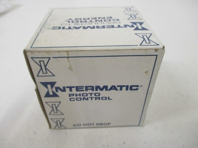 INTERMATIC LC4523 PHOTO CONTROL * FACTORY SEALED *