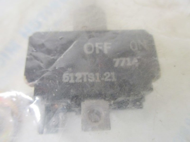 MICROSWITCH 512TS1-21 DPST SEALED TOGGLE SWITCH * NEW IN FACTORY BAG *