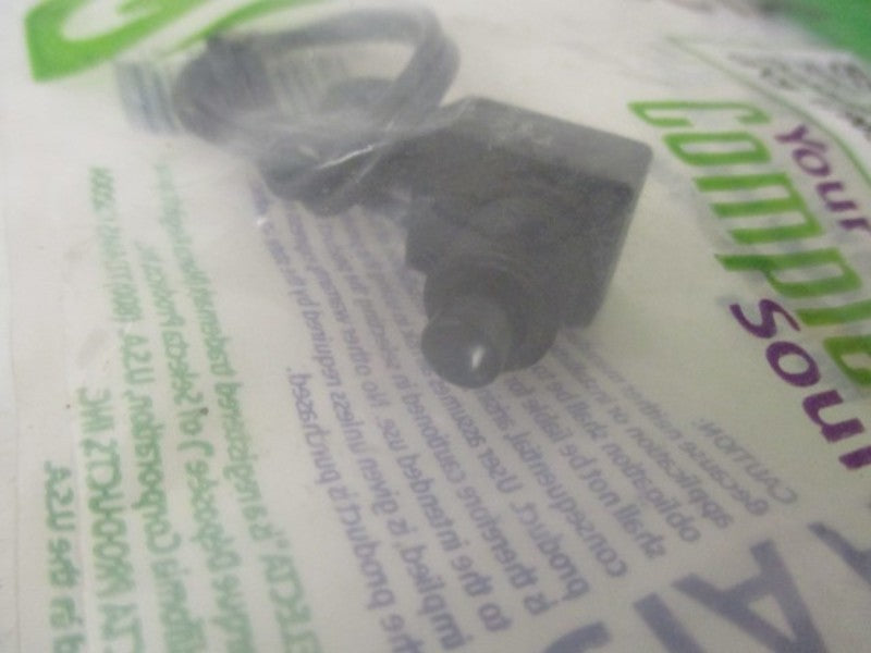 SELECTA SS103-BG PUSHBUTTON SWITCH 3A * NEW IN FACTORY BAG *