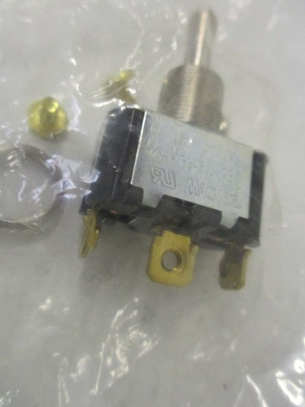 MCGILL 93_0001N TOGGLE SWITCH SPDT * NEW IN FACTORY BAG *
