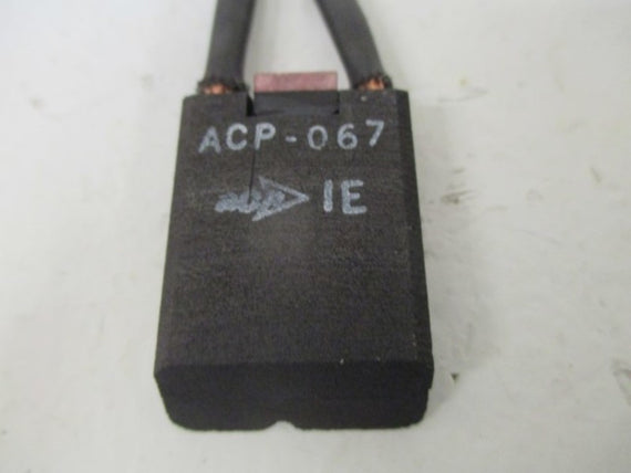 ADVANCED CARBON ACP-067 1E CARBON BRUSH * NEW NO BOX *