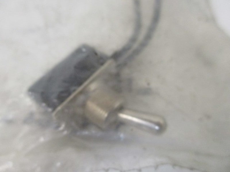 1578 TOGGLE SWITCH * NEW IN FACTORY BAG *