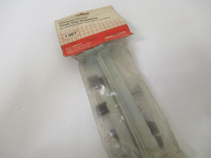 GLOBE-WEIS SDTS34 DESK TRAY SUPPORTS * NEW IN ORIGINAL PACKAGE *