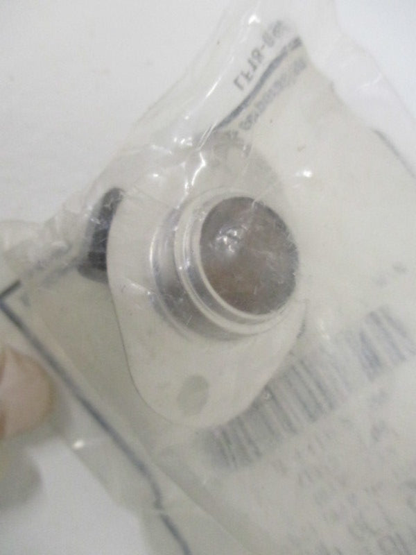 REPLACEMENT COMPONENTS HH-18HC-196 ROLLOUT SWITCH * NEW IN FACTORY BAG *