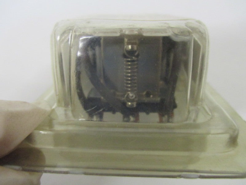DAYTON 5YP91 RELAY 15A 24 VAC * NEW IN ORIGINAL PACKAGE *