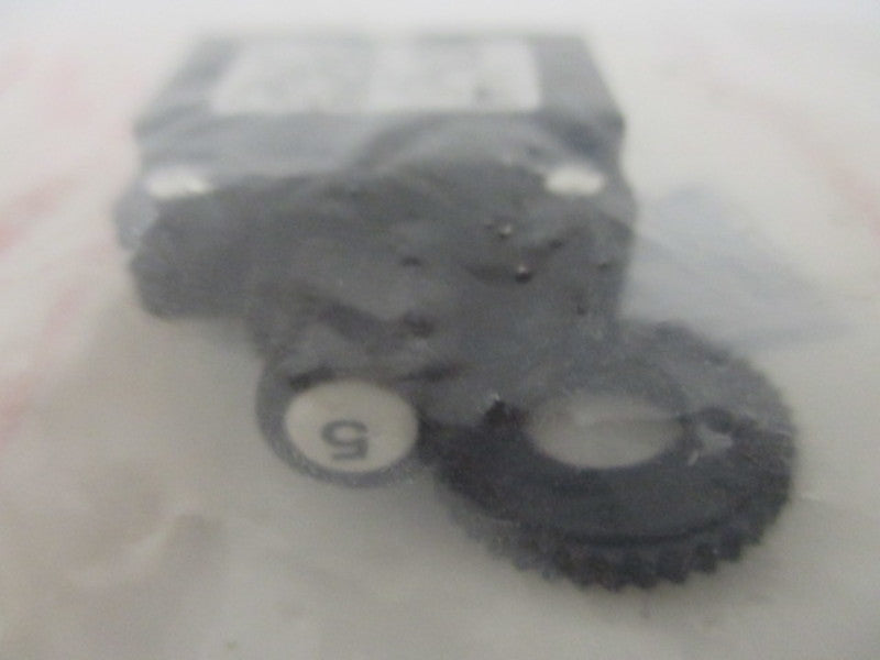 CARLING CMB-053-27G3N-W-A/05-XG 4VA62 SWITCH * NEW IN FACTORY BAG *