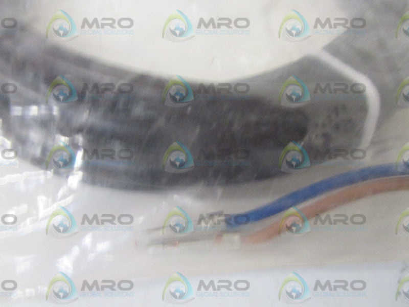 IFM EFECTOR IG0330 INDUCTIVE PROXIMITY SENSOR * NEW IN FACTORY BAG *