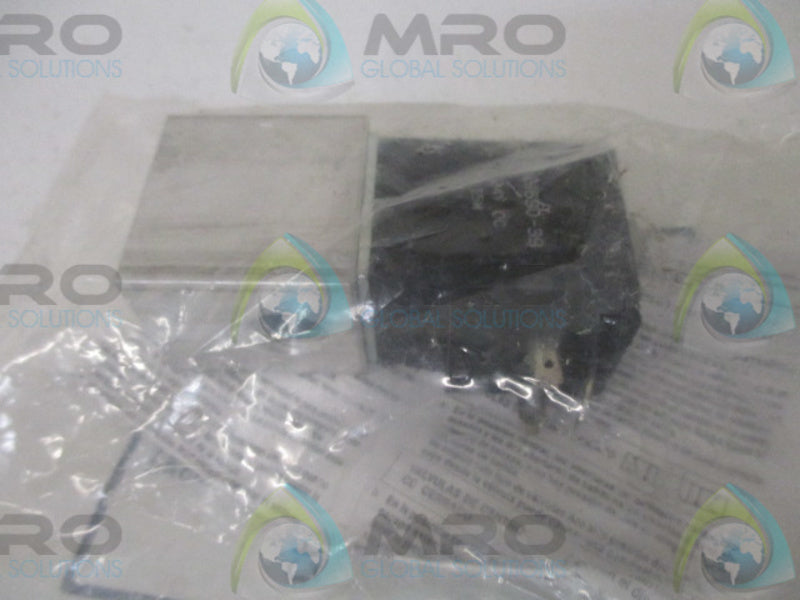 ARO CAT66P-024-D-G SOLENOID VALVE 3WAY * NEW IN FACTORY BAG *