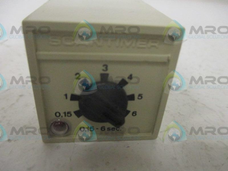 CARLO GAVAZZI B128120006 TIME DELAY RELAY * NEW IN BOX *
