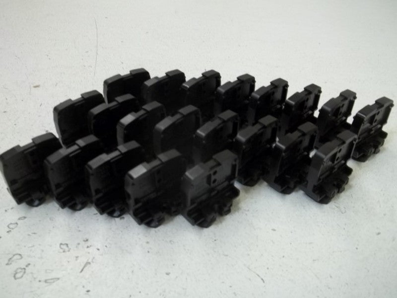 LOT OF 21 BUCHANAN SERIES 200 FUSE BLOCK *NEW NO BOX*
