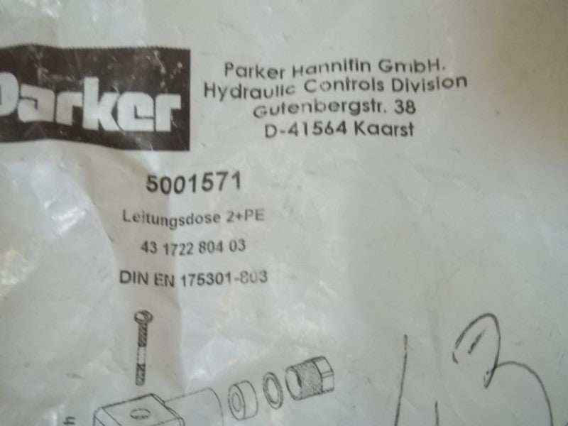 PARKER 5001571 PLUG * NEW IN FACTORY BAG *