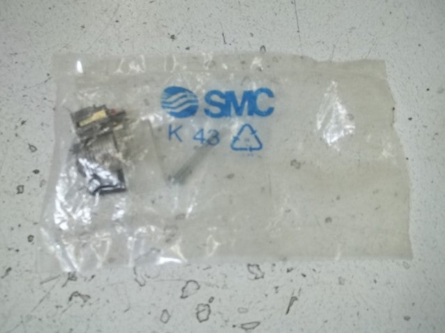 LOT OF 2 SMC K43 CONNECTOR SY VALVE SERIES 24VDC *NEW IN FACTORY BAG*