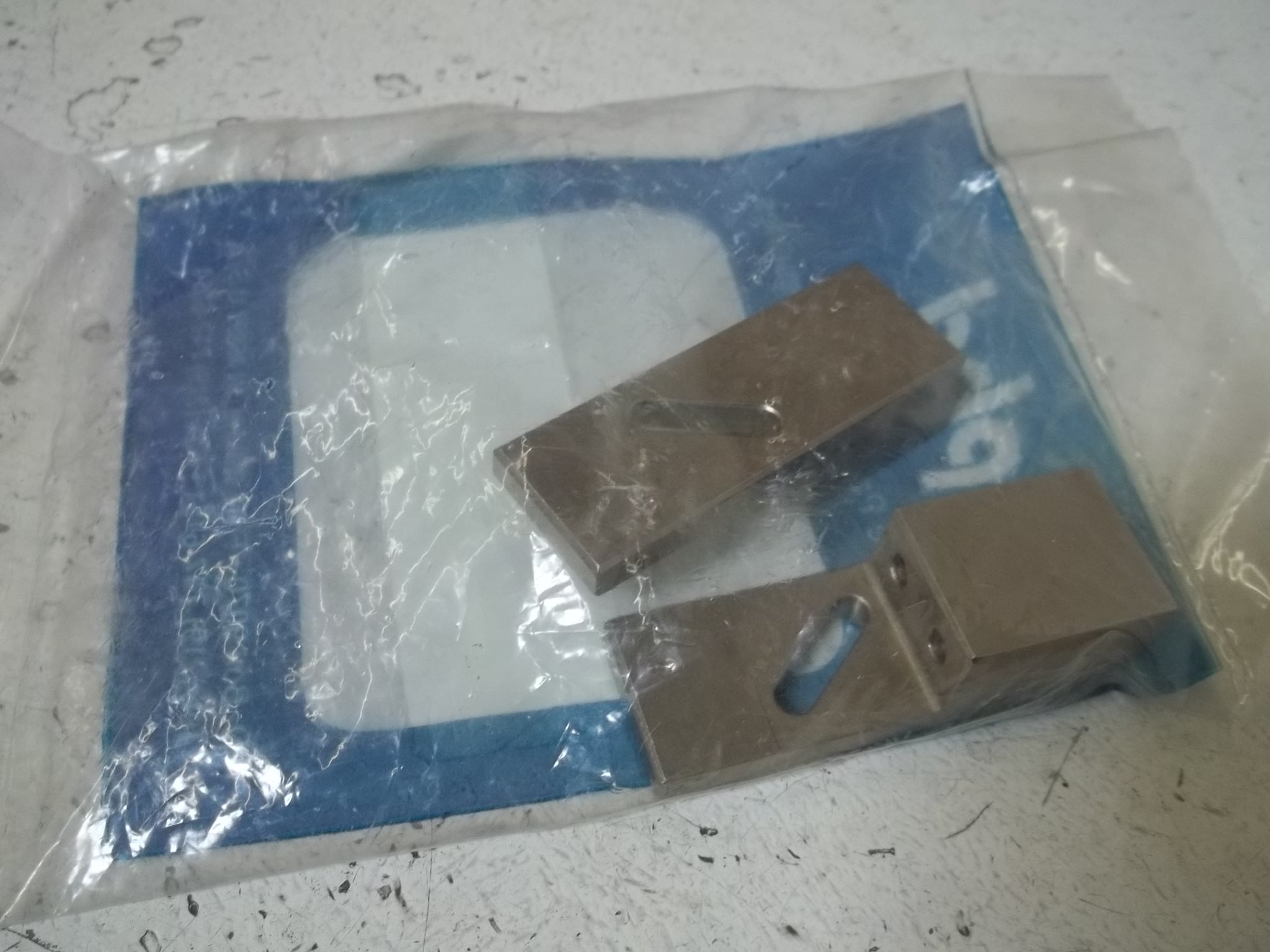 PHD INC, 64053 BRACKET * NEW IN A FACTORY BAG *