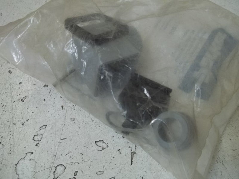PARKER 5001717 PLUG * NEW IN FACTORY BAG *