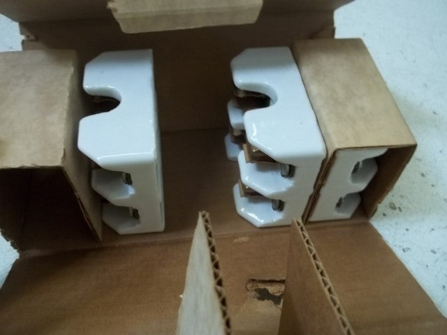 LOT OF 3 MULTI ELECTRIC 2502 CATRIDGE FUSEHOLDER PORCELAIN BASE *NEW IN BOX*