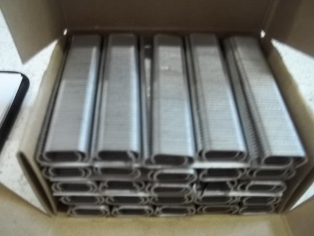 LOT OF 2500 STANLEY 616SS50 C-RING FASTENERS *NEW IN BOX*