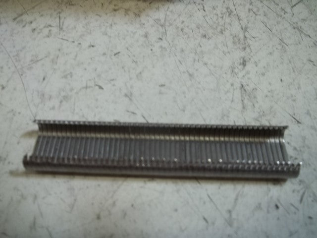 LOT OF 2500 STANLEY 616SS50 C-RING FASTENERS *NEW IN BOX*