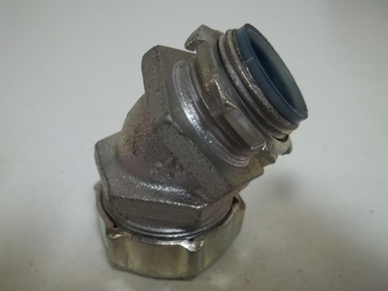 LOT OF 7 THOMAS & BETTS 5343 CONDUIT CONNECTOR INSULATED 45 ANGLE *NEW IN BOX*