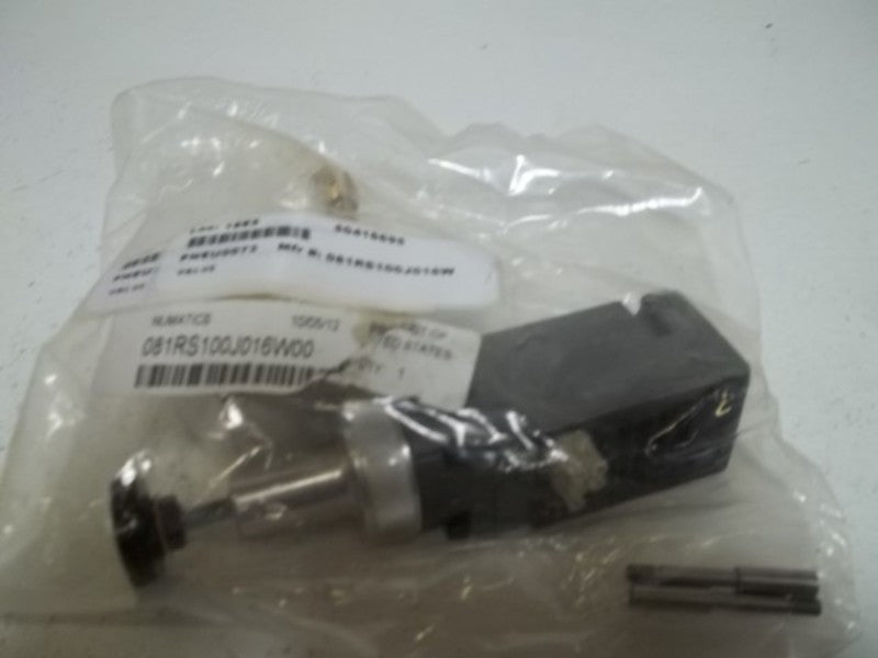 NUMATICS 081RS100J016W00 VALVE * NEW IN FACTORY BAG *