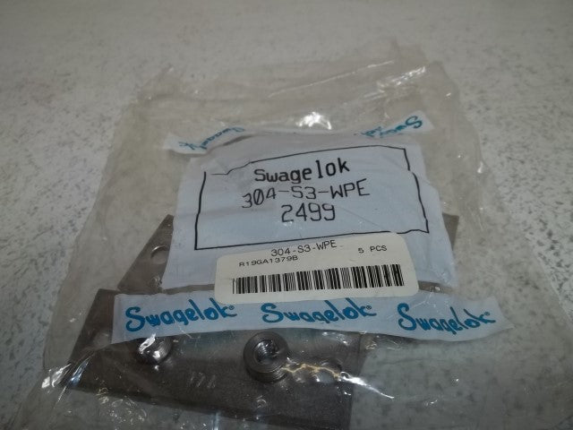 LOT OF 5 SWAGELOK 304-S3-WPE WELD PLATE *NEW IN FACTORY BAG*