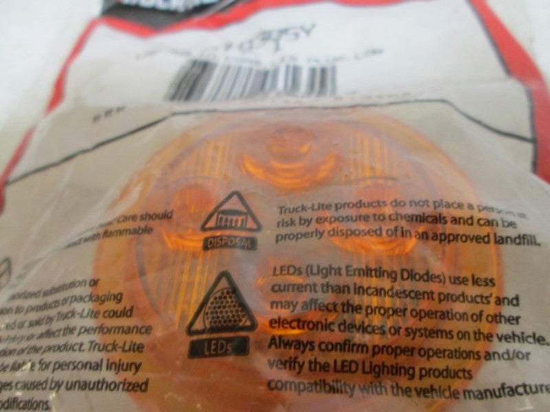 TRUCK-LITE 10385Y LAMP-MDL10 LED PLUG LOW * NEW IN A BAG *