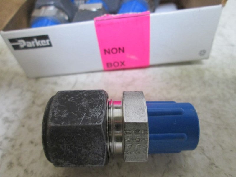 LOT OF 5 PARKER 8-4FBZ-SS CONNECTOR *NEW IN BOX*